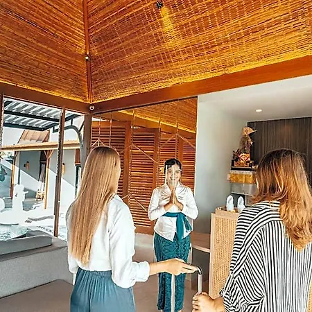 Amolas Villa Canggu, Balinese Muralism
